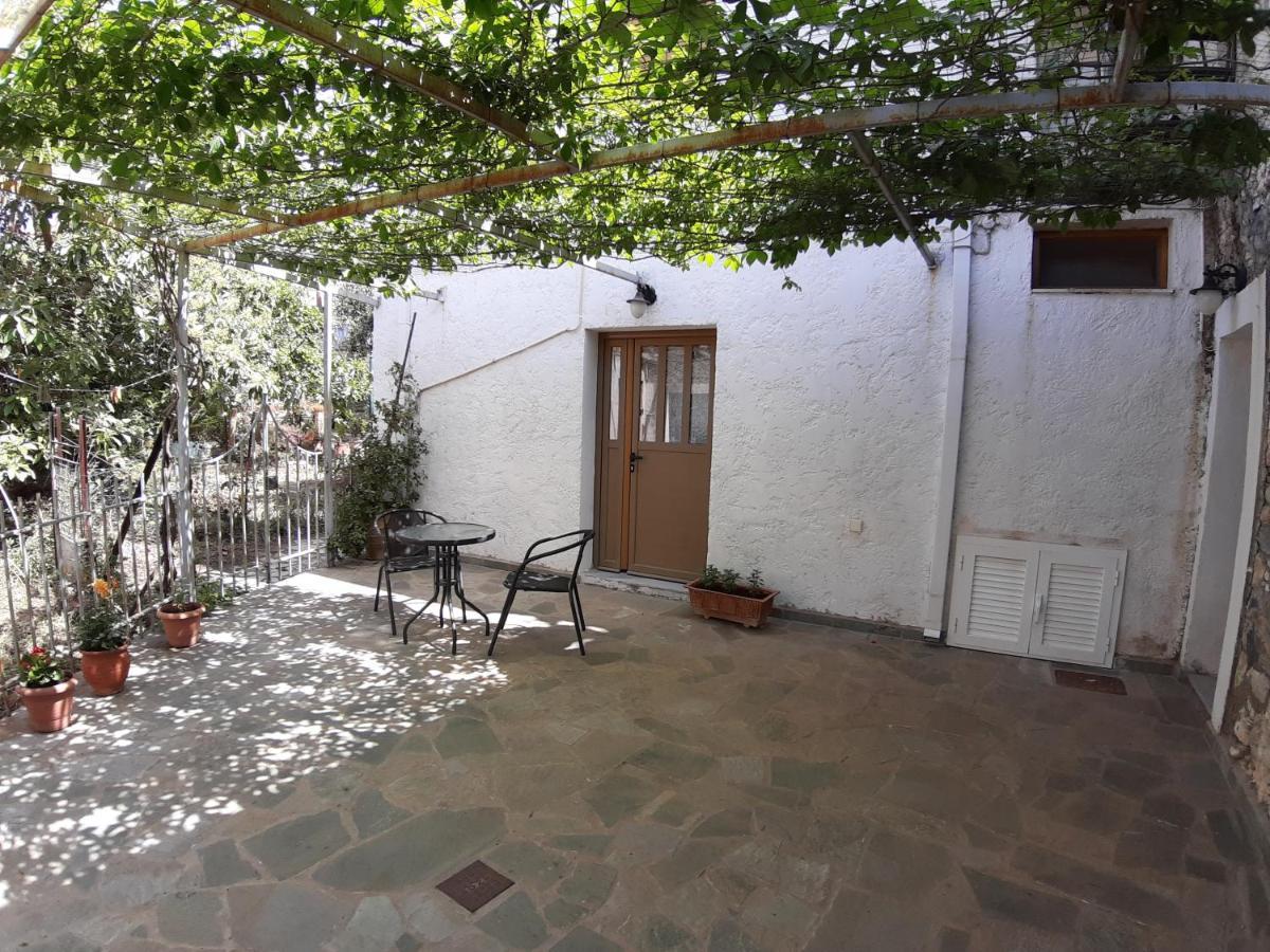 קרדמילי Pirgaki Studios מראה חיצוני תמונה
