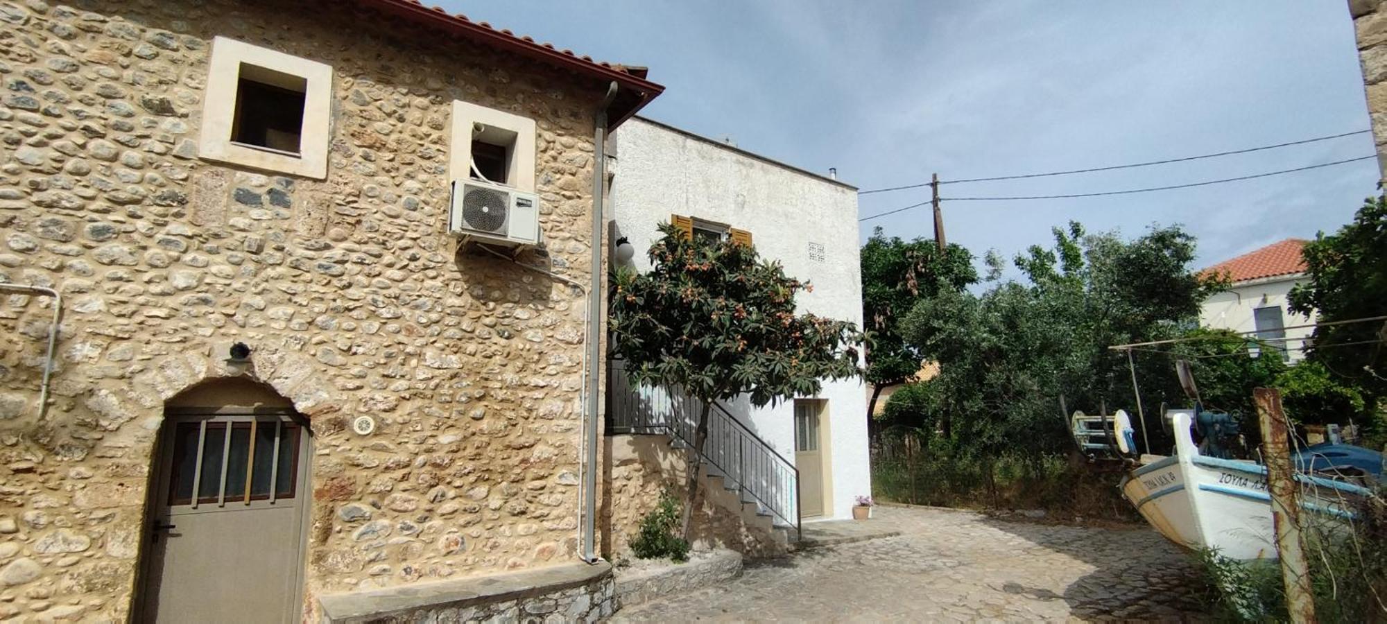 קרדמילי Pirgaki Studios מראה חיצוני תמונה